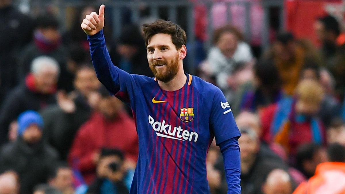 Messi scores twice as Barcelona beats Manchester United 3-0 to reach Champions League semis