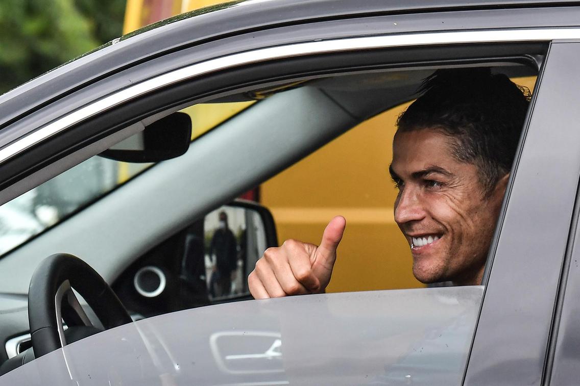 Cristiano Ronaldo back at training with Juventus