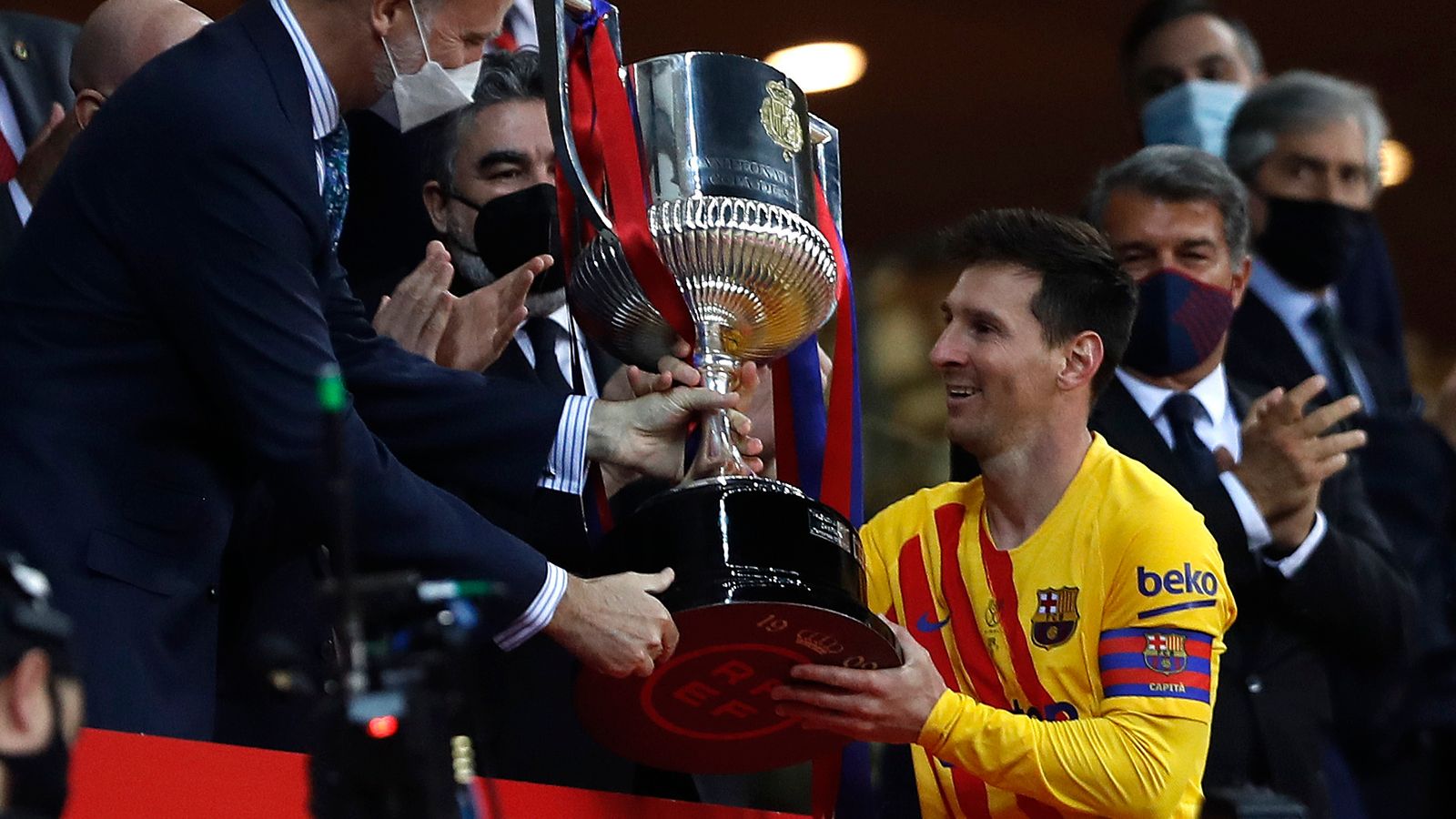 Lionel Messi lights up Copa del Rey in potential last dance with Barcelona