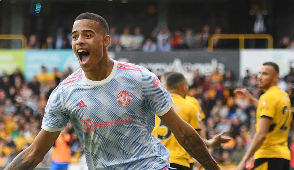 Greenwood strikes low 10 minutes from time to award united 3 points against Wolves
