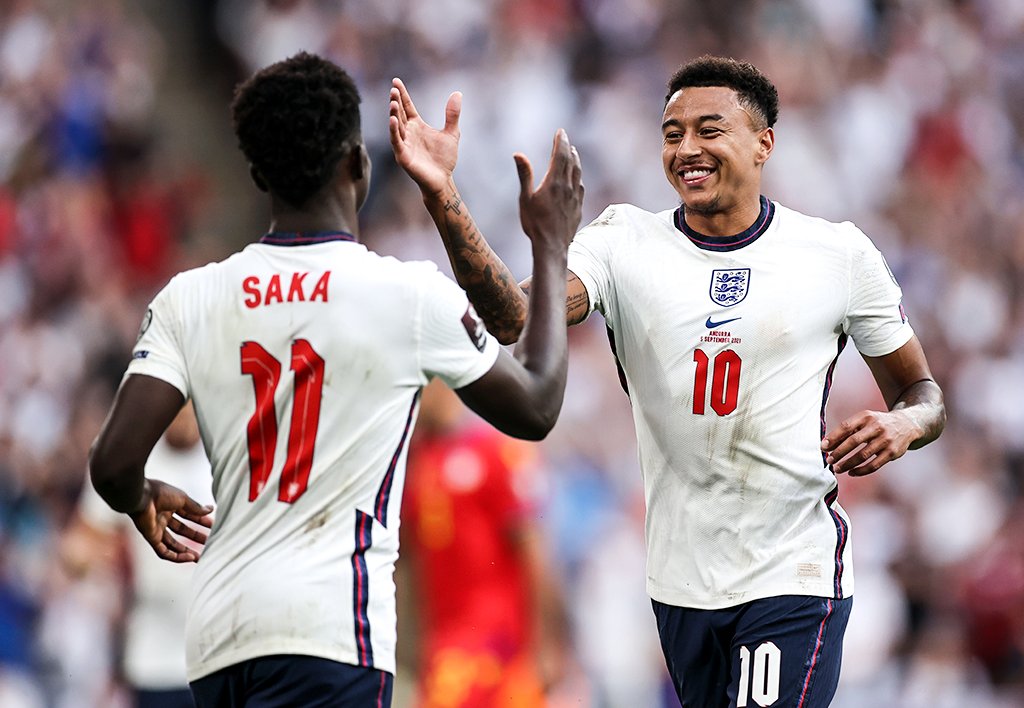 England fans show love for Saka