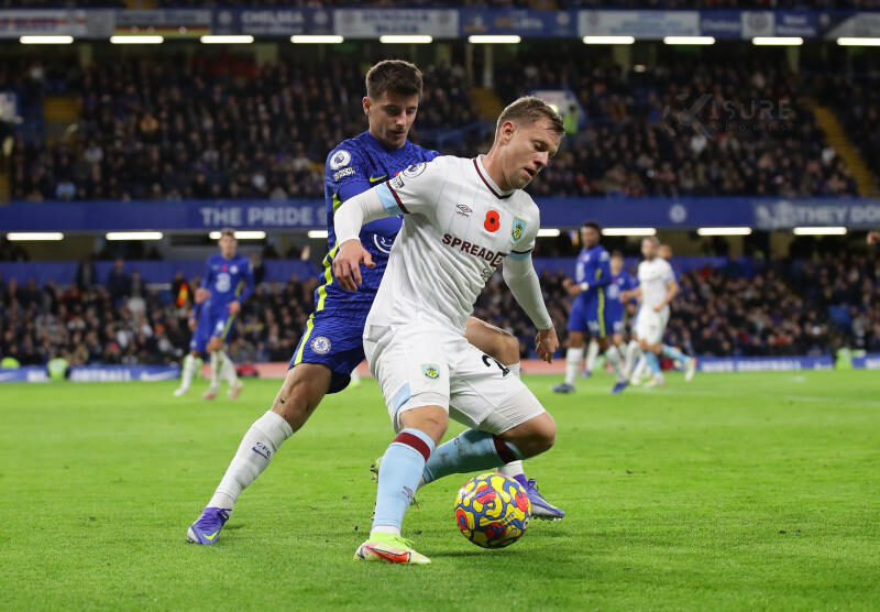 Chelsea missed the chance to extend their lead at the top of the Premier League