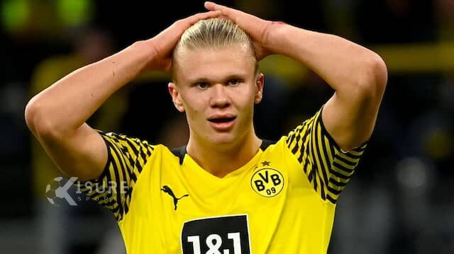 Dortmund loss at Hertha leaves Bayern nine points clear