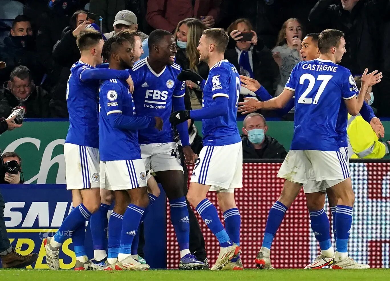 Liverpool lose at Leicester as West Ham boost top-four hopes