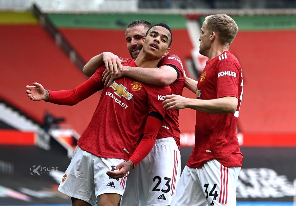 Manchester United 3 - 1 Burnley: The Reds Find Some Form