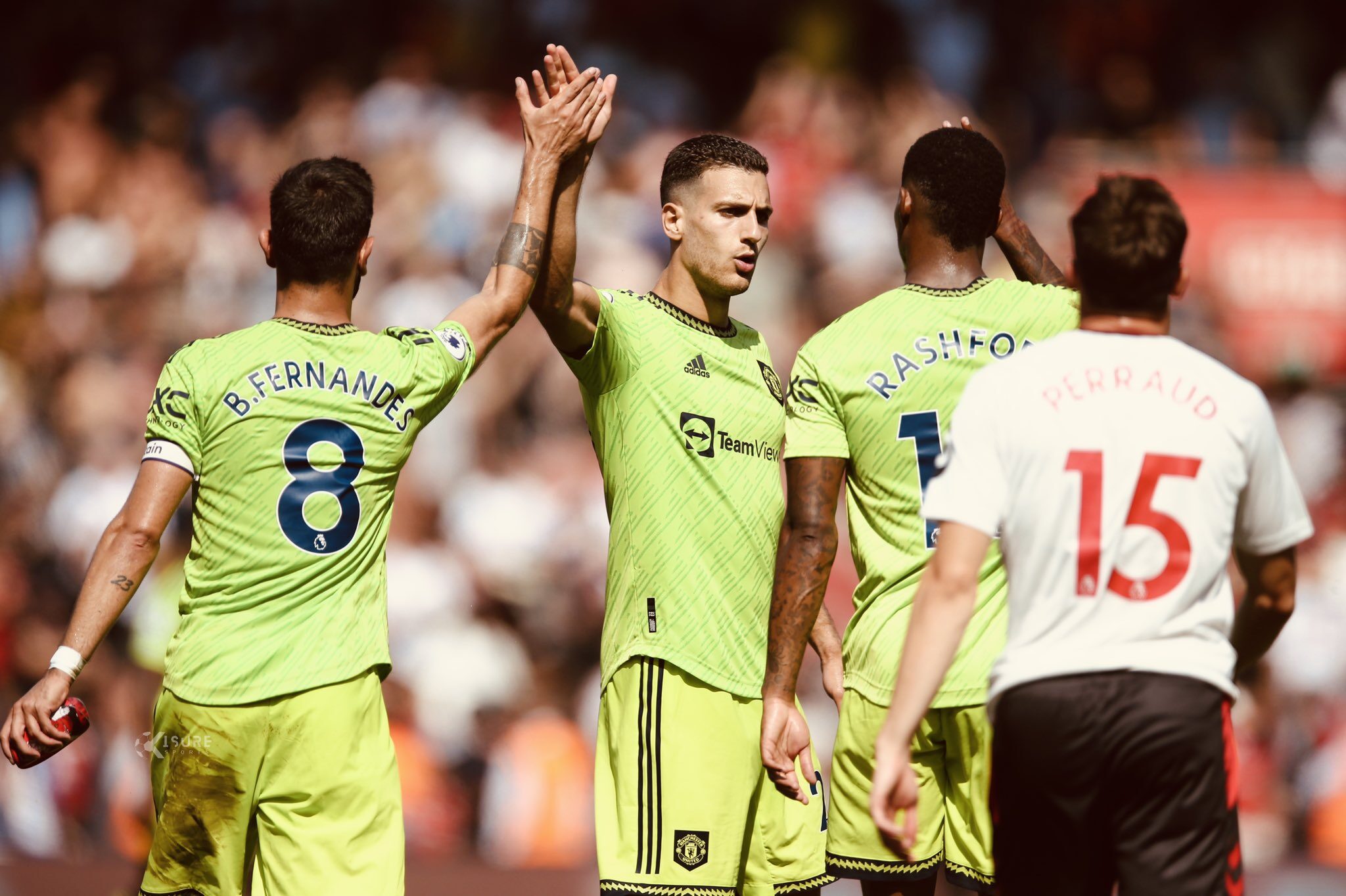 Manchester United earned the first away victory of the season by defeating Southampton 1-0