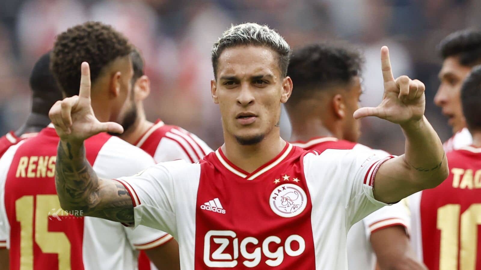 Manchester United close to agreeing £84.4m deal for Antony