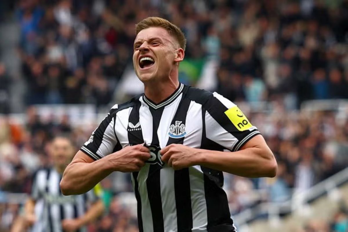 Harvey Barnes Seals Victory with Brace in Dramatic Comeback against West Ham