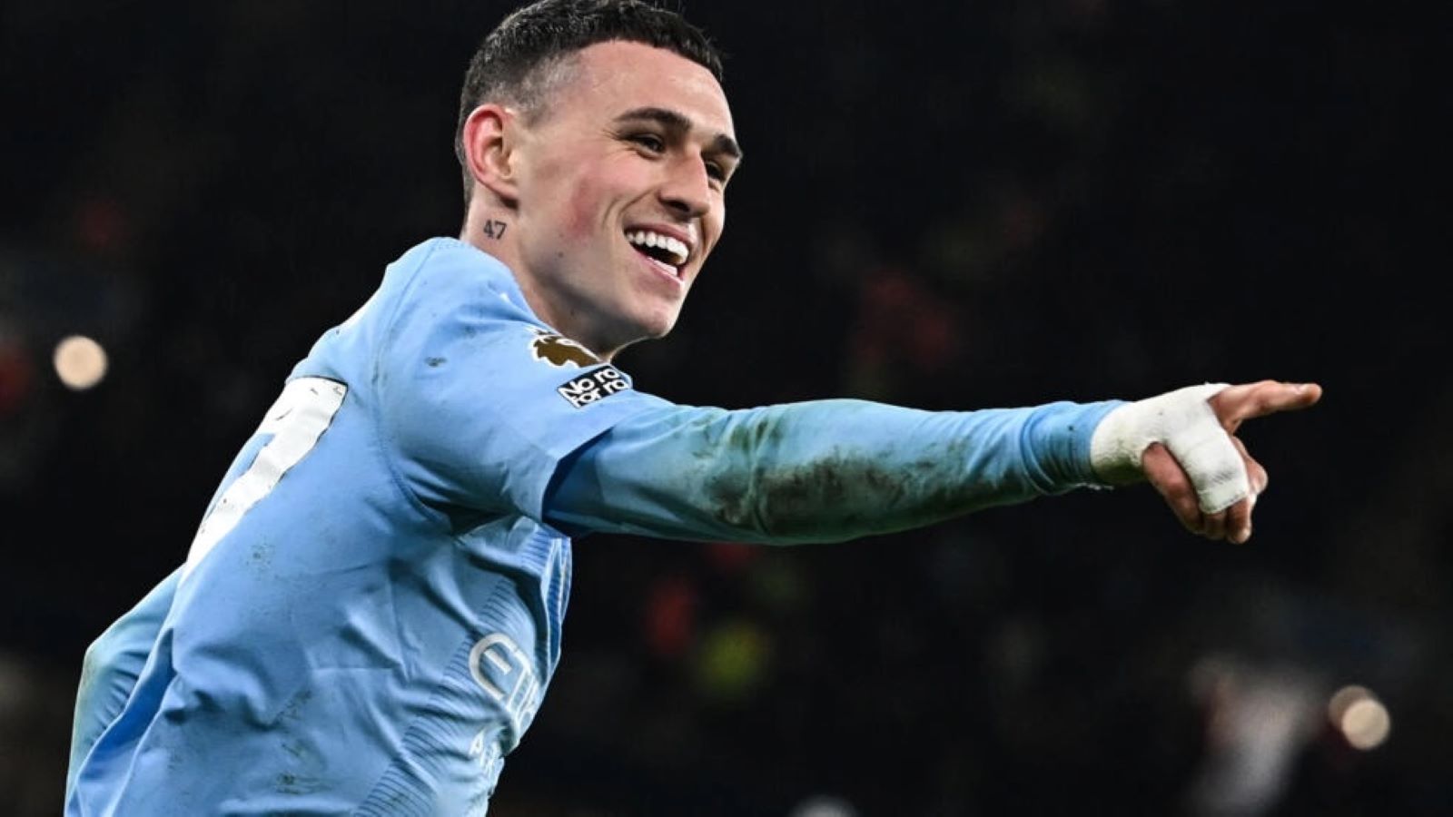 Phil Foden's Hat-Trick Leads Manchester City to 4-1 Victory over Aston Villa