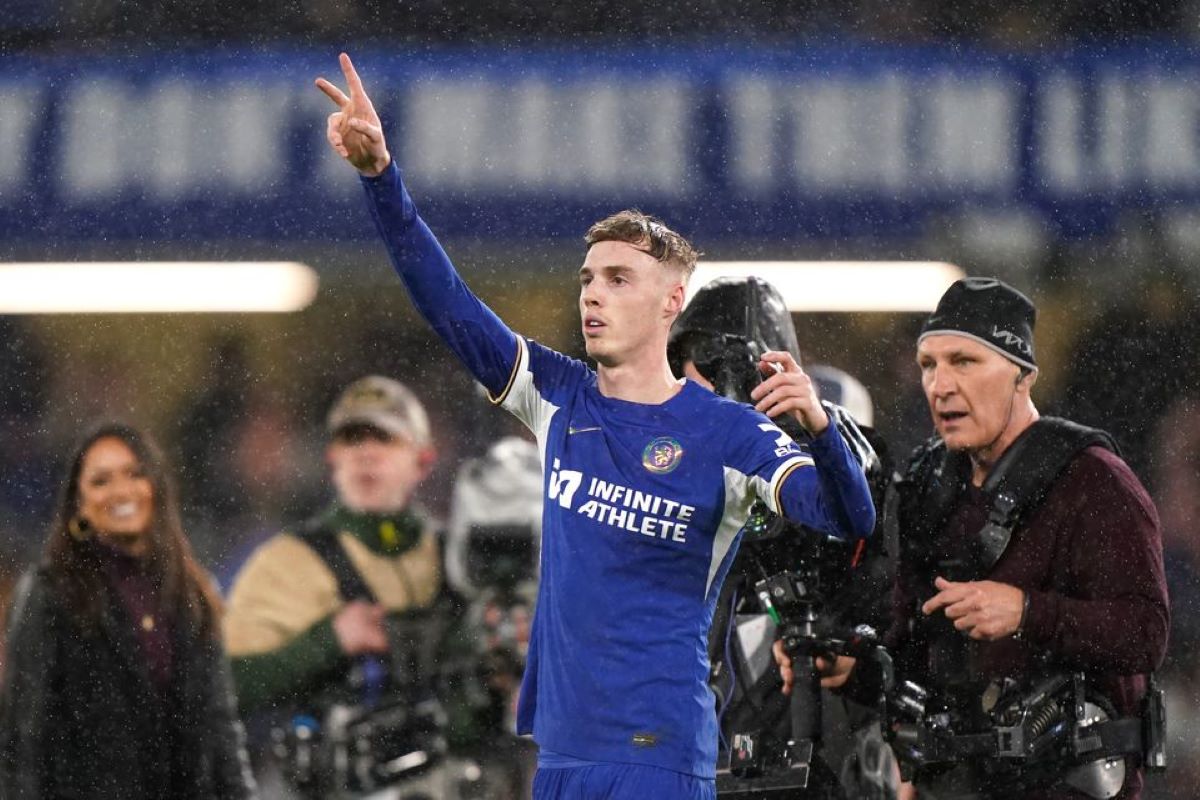 Cole Palmer's Hat-Trick Secures Dramatic Win for Chelsea Against Manchester United