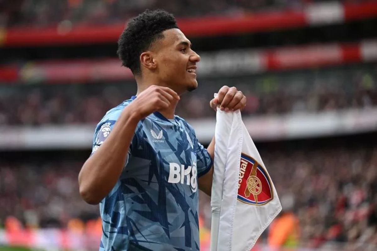 Arsenal's 2-0 Loss to Villa Boosts Man City's Title Race