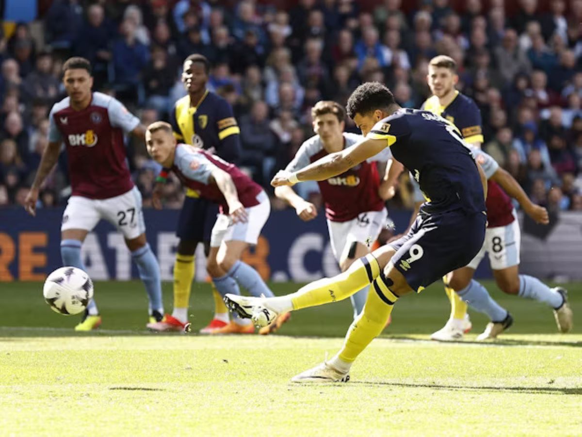 Aston Villa Tighten Hold on Fourth Place with Bournemouth Victory