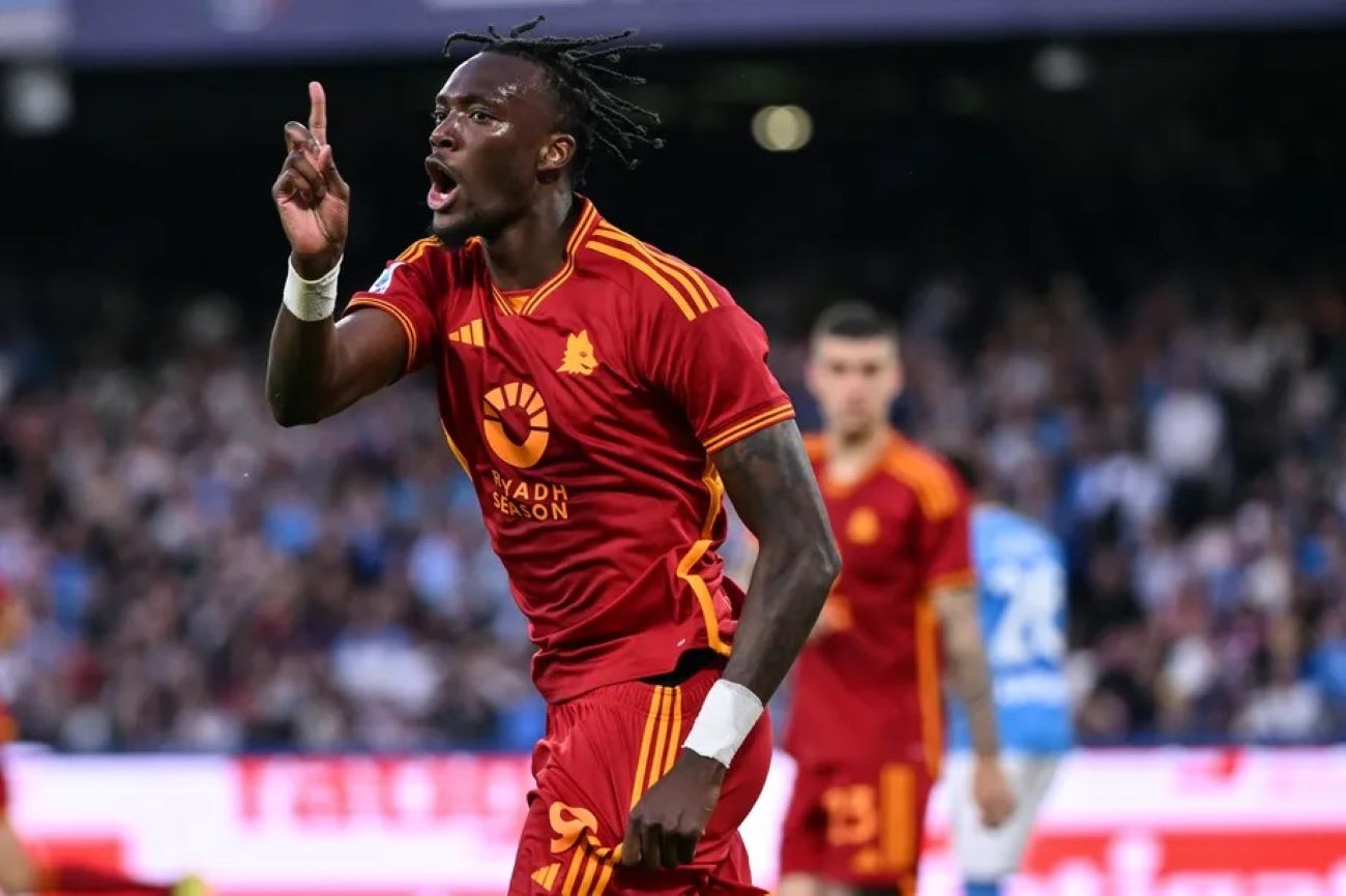 Roma Scrapes Point Against Napoli with Late Abraham Goal