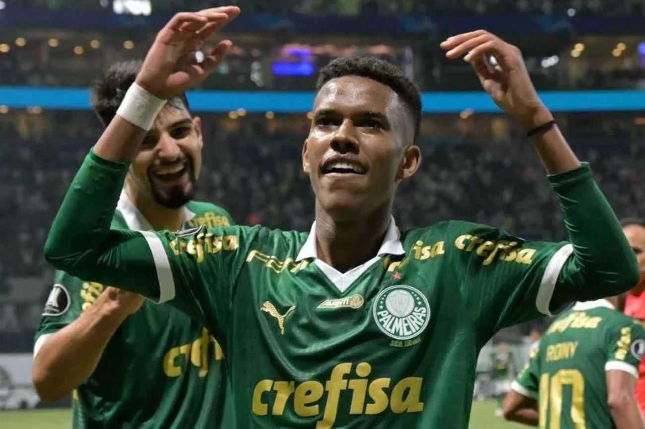 Arsenal, Chelsea Pursue Estevao Willian Amid Real Madrid, Barcelona Interest