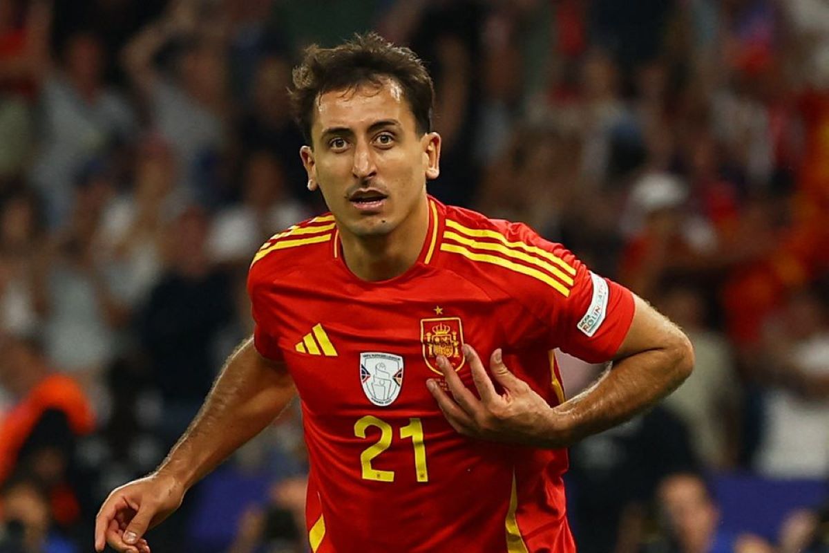 Dani Olmo Shines as Spain Defeats England 2-1 in UEFA Euro 2024 Final