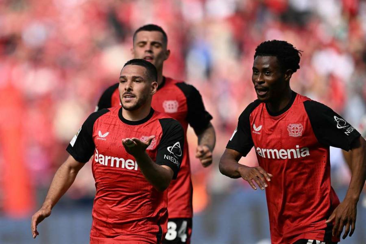 Leverkusen See Off Augsburg with Comfortable 2-0 Victory