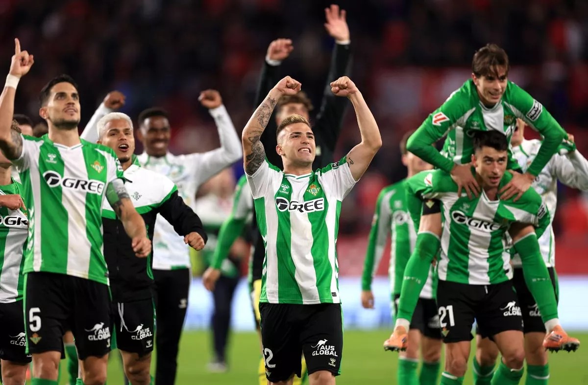 Fornals and Altimira Strike as Real Betis Claim Derby Bragging Rights Over Sevilla