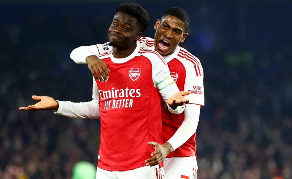 Saka’s Deflected Strike Sends Arsenal Seven Clear