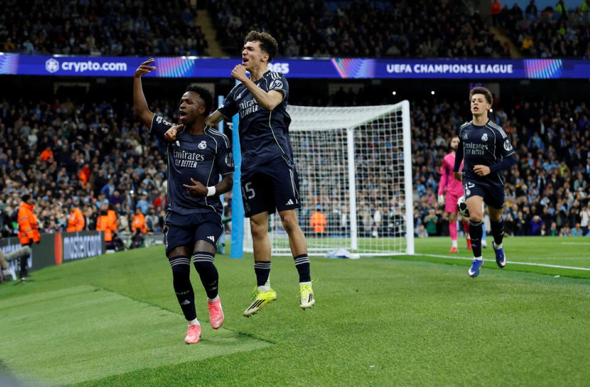 Vinicius Double Sends Real Madrid Past Manchester City