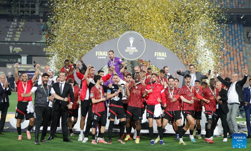 Players of USM Alger celebrate after winning the final match between Zamalek SC of Egypt and USM Alger of Algeria at the 2025/26 CAF Confederation Cup in Cairo, Egypt, on May 16, 2026. Photo: Xinhua