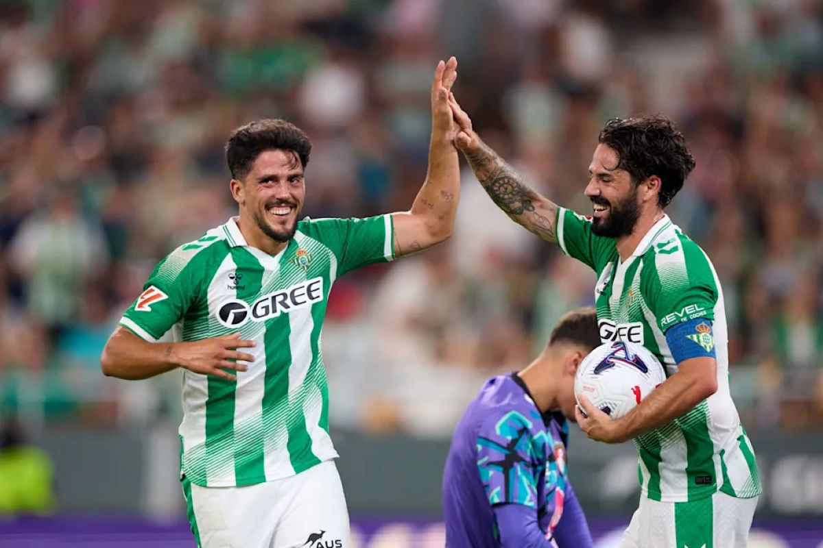 Riquelme Fires Real Betis Past Real Sociedad in LaLiga