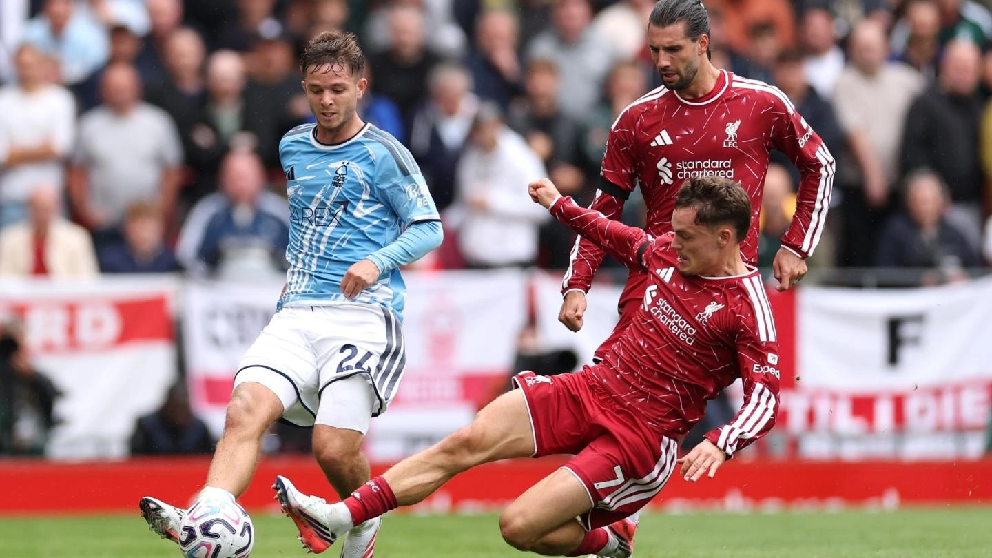 Munoz Rescues Liverpool Draw Against Nottingham Forest at Anfield