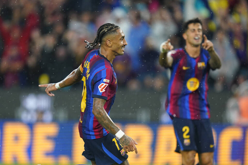 Raphinha Hat-Trick Powers Barcelona to Seven-Goal Racing Rout