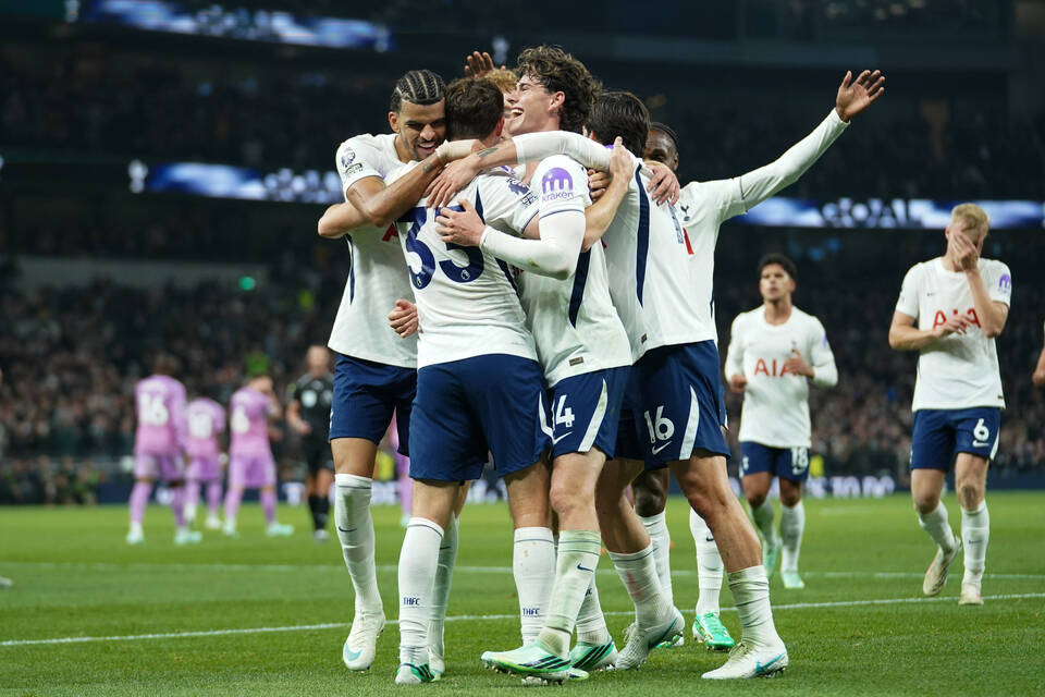Maddison na Marmoush Wawasha Moto Tottenham Yapiku Coventry Kupata Ushindi wa Kwanza