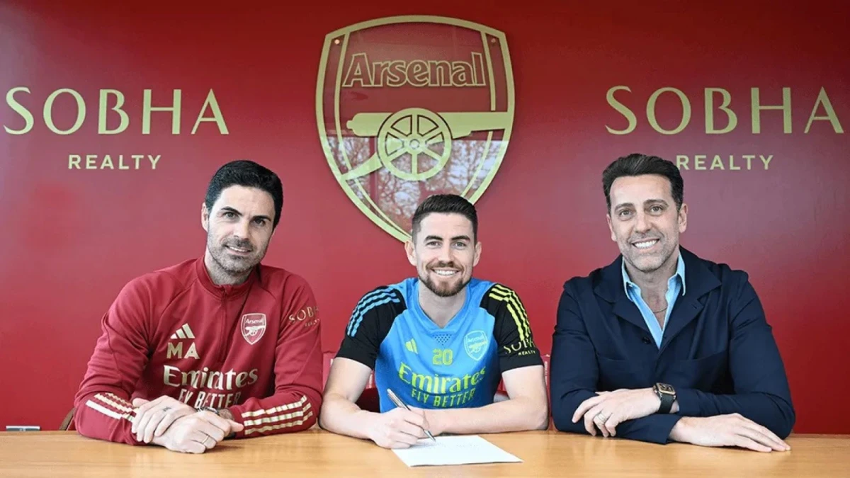 Arsenal Midfielder Jorginho Extends Contract Amidst Vital Role