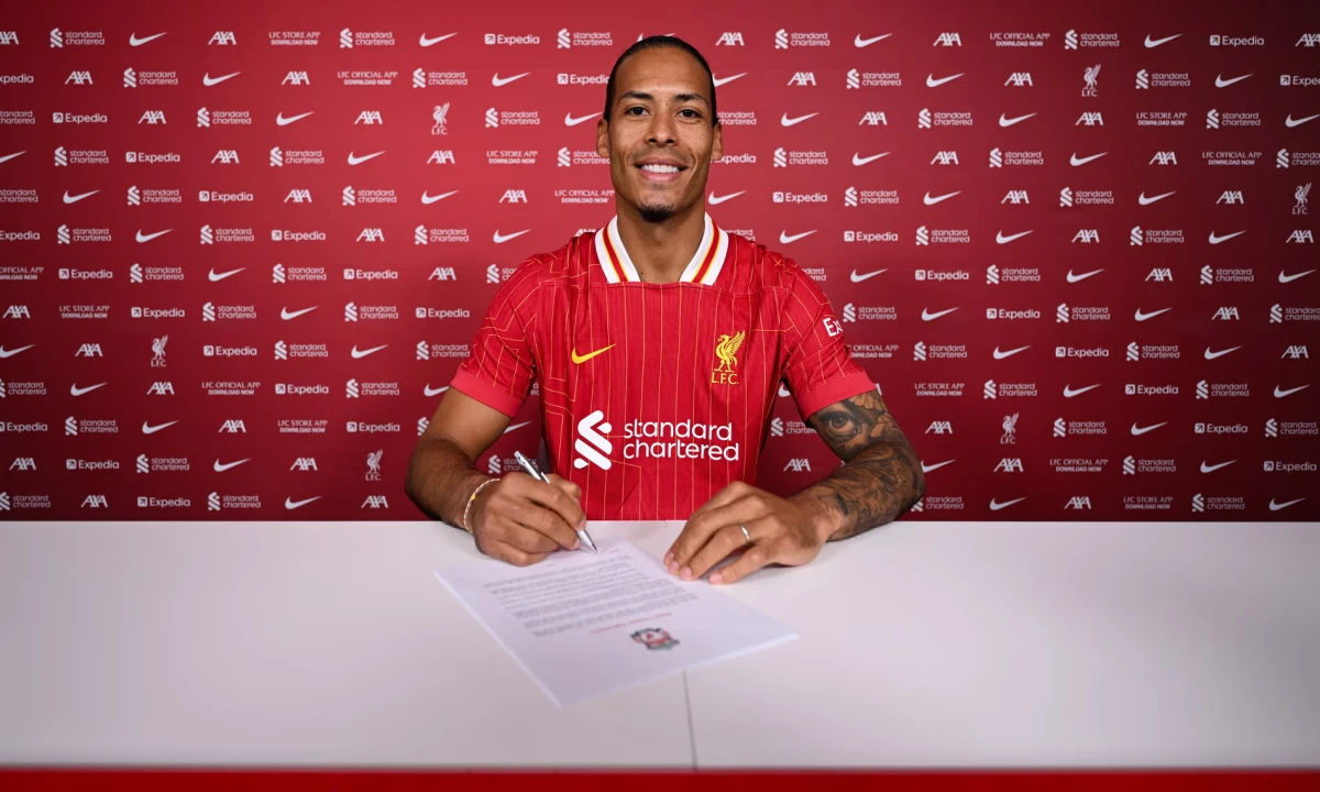 Van Dijk Snubs Chelsea Interest, Pens New Liverpool Deal
