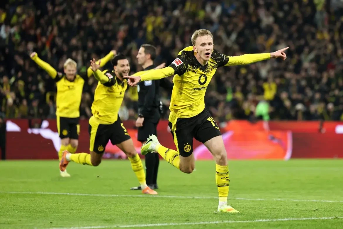 Guirassy Strike Sends Dortmund Second After Narrow Win at Augsburg