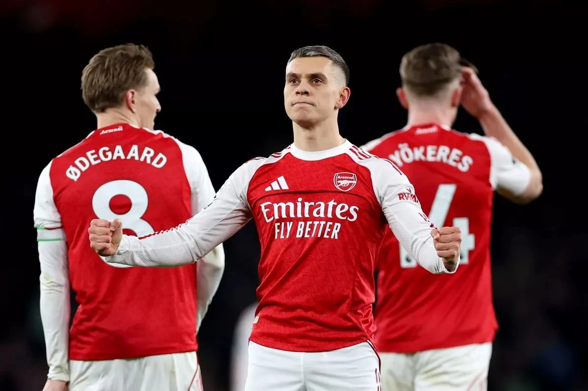 Arsenal Run Riot After the Break to Crush Aston Villa at the Emirates
