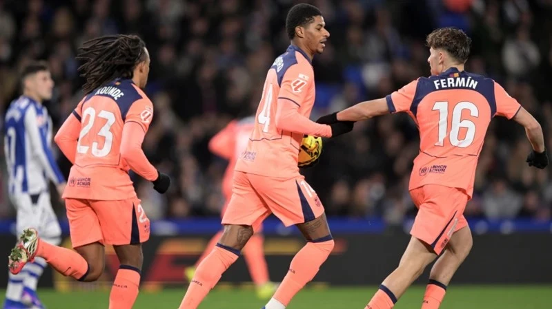 Real Sociedad Stun Barcelona in Wild Anoeta Classic