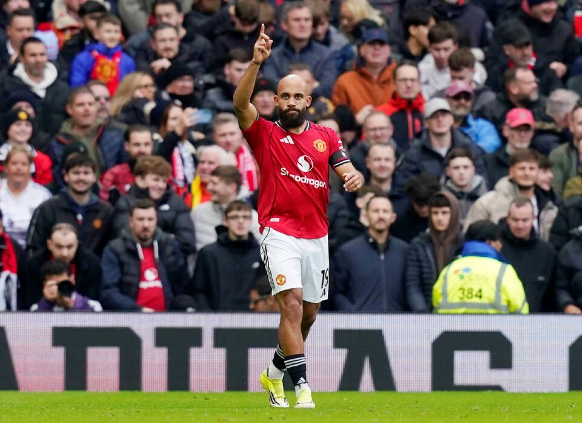 United March On as Mbeumo and Fernandes Sink 10-Man Spurs