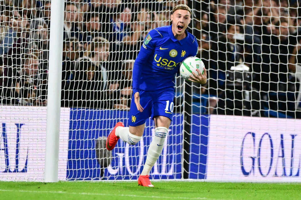 Palmer Sparks Chelsea Comeback in Nine-Goal Leeds Thriller
