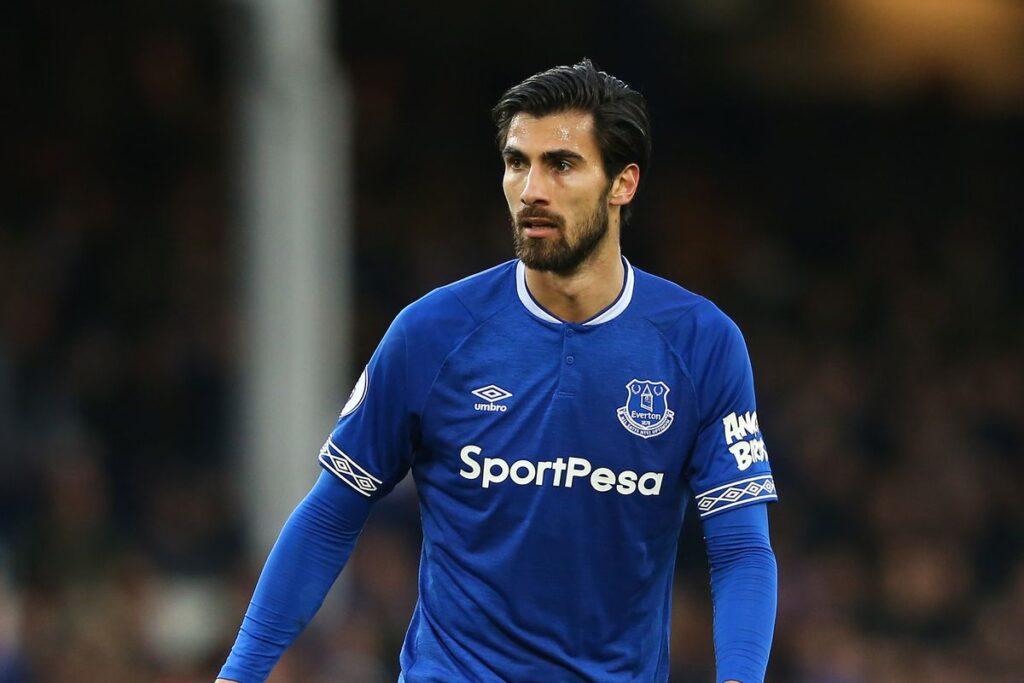 Tottenham make big-money move to sign star ‘admired by Pochettino’ | Transfer News