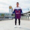 Barcelona signs Full-Back Mike Van Beijnen | Transfer News