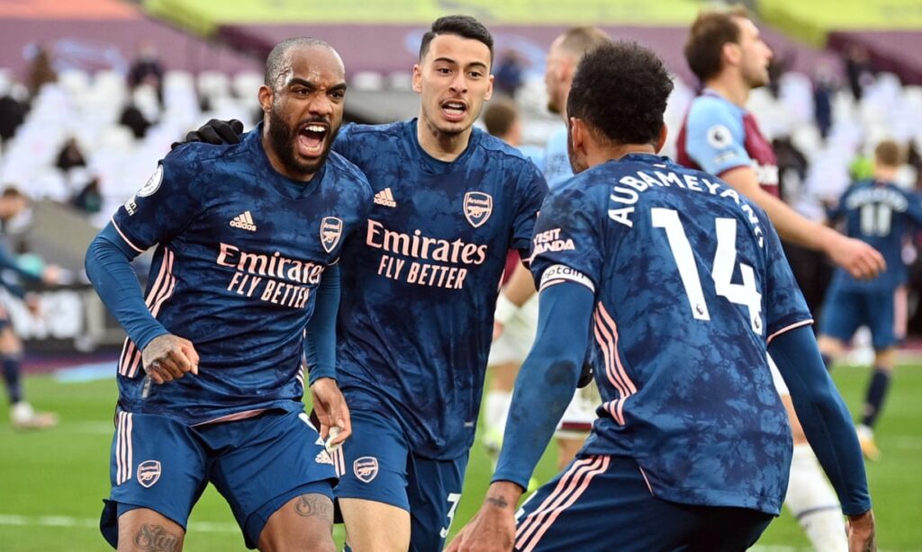 Arsenal fight back from 3-0 down to share points | English Premier League