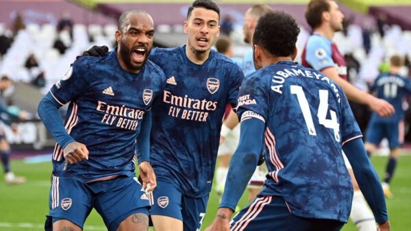 Arsenal fight back from 3-0 down to share points | English Premier League