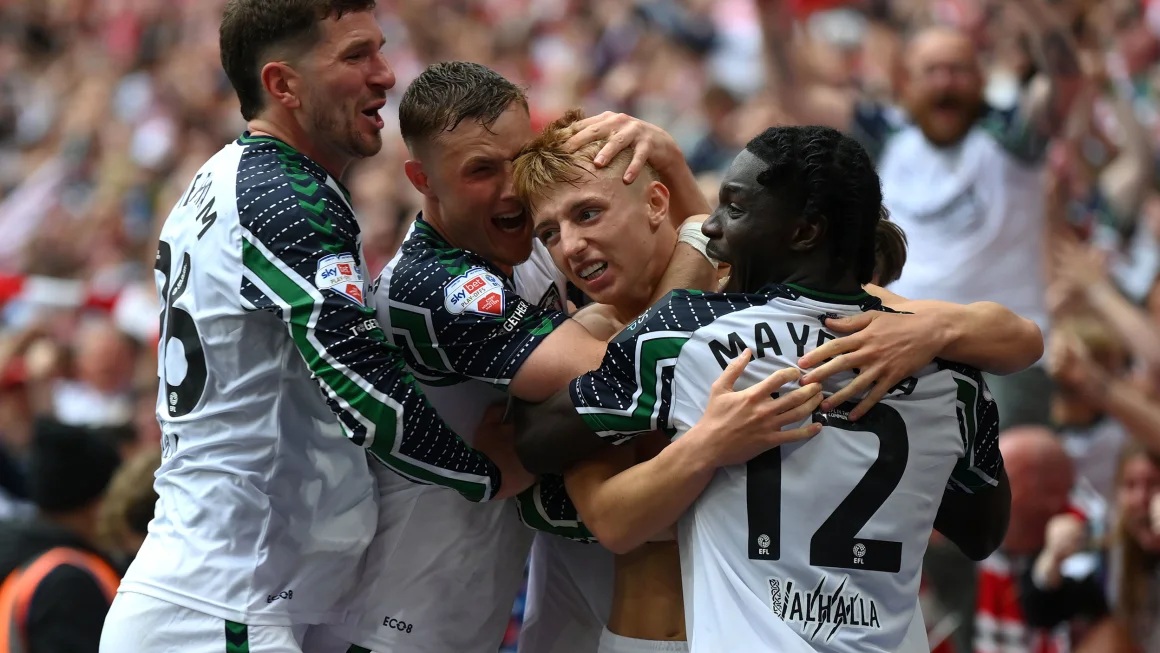 Watson’s Last-Gasp Heroics Send Sunderland Back to the Premier League